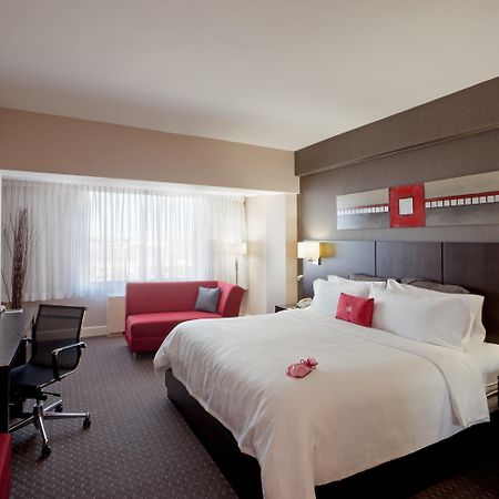 Armon Plaza Montreal Airpt, Trademark Collection By Wyndham Экстерьер фото